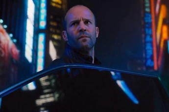 Lộ mặt kẻ phản diện tàn ác nhất trong Furious 7