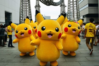 Giới trẻ Hàn Quốc háo hức với màn diễu hành Pikachu ở Seoul