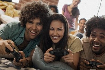 Chơi game điều độ tốt cho giới trẻ