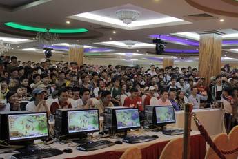 3Q & 9K: “Bao” xe buýt đến tham dự Lẩu hành