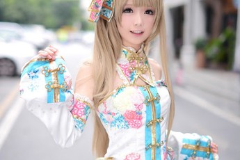 Cùng ngắm cosplay nữ sinh trung học cực đáng yêu