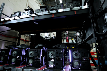 Cận cảnh những máy tính trăm triệu sử dụng tại giải DOTA 2 TI5