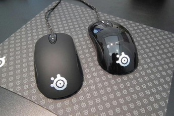 Những chú chuột chơi game "lão thành", cầm vào là chơi game giỏi