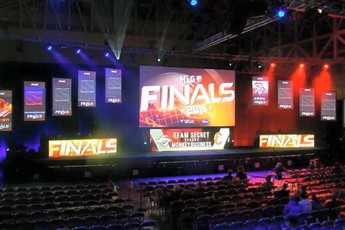 Giải đấu DOTA 2 hơn 5 tỷ đồng chỉ có hơn chục người tới xem