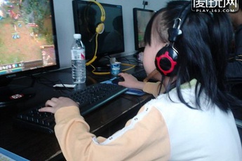 44% trẻ mẫu giáo biết chơi game online và tham gia bang hội