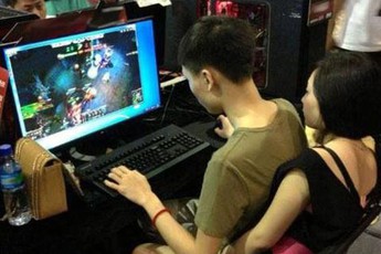 5 điều dân ngồi quán game khao khát khi trời nắng nóng