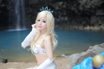 Ngỡ ngàng với cosplay Janna trắng không tì vết trong LMHT