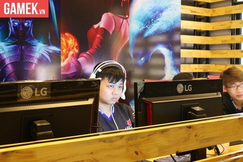 Toàn cảnh Showmatch GIGABYTE Full Louis vs Hanoi Vikings do Viruss chủ trì trước giờ G