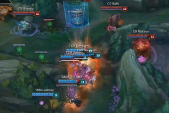 Liên Minh Huyền Thoại: Những pha tốc biến né chiêu siêu hạng