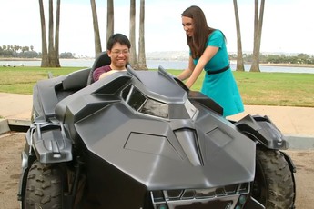 Chiếc xe bọc thép của Batman xuất hiện ngoài đời thực