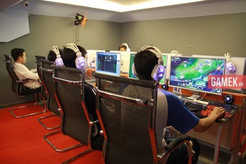 Thăm quan Moon Game 3 - Quán game gear xịn mới mở tại Hà Nội
