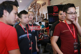 Đột nhập hội trường thi đấu hoành tráng của chung kết AoE Việt Trung 2015 trước giờ G