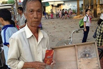 Ấm lòng những bao lì xì Truy Kích dành cho người nghèo
