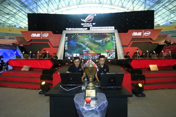 Chung kết tổng LMHT ASUS ROG Championship 2015: Long hổ tranh tài
