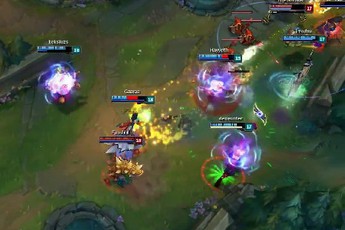Liên Minh Huyền Thoại: Rammus lên full AP "tông người" max thốn
