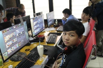 Siêu sao Liên Minh Huyền Thoại Việt SOFM: Chơi DOTA 2 khó hơn nhiều