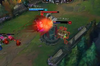 Liên Minh Huyền Thoại: Faker cầm Urgot "bình tĩnh" hoán đổi Sion