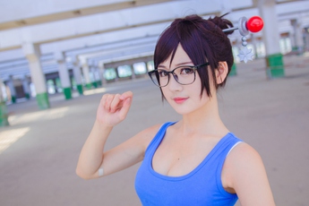 Ngất ngây với cosplay Mei (Overwatch) cực mảnh mai và trẻ trung