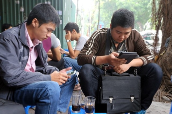 Game thù Sài Gòn sắp chơi game mobile tẹt ga vì toàn thành phố có Wifi?