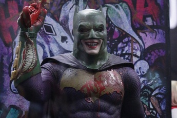 Những hình ảnh cực dị về Batman và Deadpool tại Comic-Con 2016