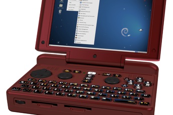 Với chiếc máy tính bỏ túi này, bạn có thể chơi game ở bất cứ đâu