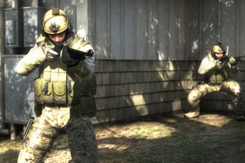 Vì sao không công ty nào mua CS:GO về Việt Nam để "đập chết" Đột Kích?