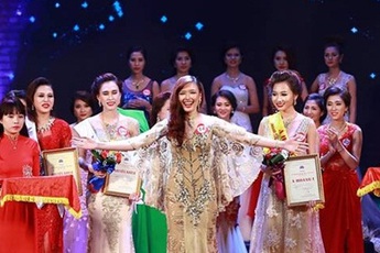 Gamer giống Mai Phương Thúy đăng quang Nữ hoàng trang sức Việt Nam 2015