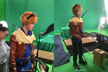 Faker "bỏ rơi" đồng đội SKT T1 đi chụp ảnh cosplay Ezreal