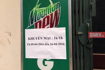 Không ngờ giữa lòng Hà Nội có quán net giá 1.000 đồng 1 tiếng