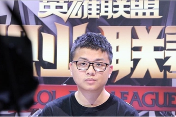 SofM: Nếu yêu thương và hâm mộ tôi, xin đừng làm như vậy