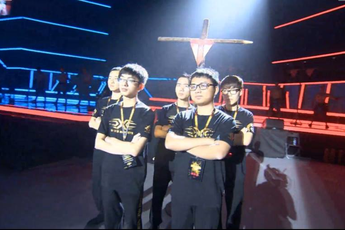 Snake càng đánh càng trưởng thành, SofM và đồng đội hủy diệt Newbee với cách biệt 16 nghìn vàng