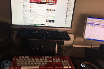 Thanh niên trông quán net show dàn máy nhiều người phát thèm