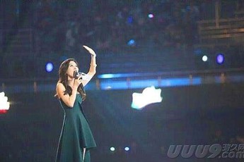 Liên Minh Huyền Thoại: Người đẹp cực giống Lâm Chí Linh trở thành MC giải LPL Trung Quốc mùa tới