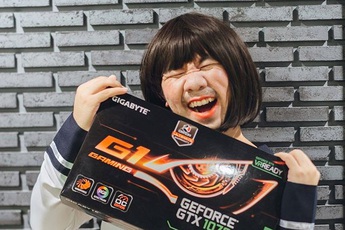 Shock với bộ ảnh nữ sinh Hàn chụp bên card đồ họa GTX 1070