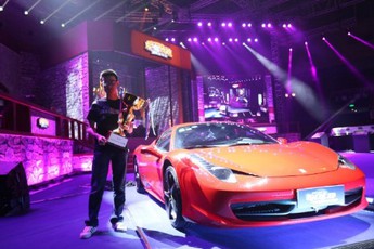 Game thủ Hearthstone 19 tuổi xuất sắc giành siêu xe Ferarri 5 tỷ VNĐ