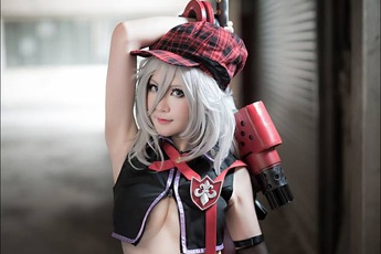 Cùng xem kiều nữ xinh đẹp trong cosplay God Eater
