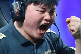 Những game thủ “Coi trời bằng vung” nhất mọi thời đại trong làng LMHT thế giới, họ là ai?