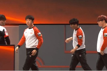Chửi bới đồng đội khi leo rank, tuyển thủ này bị Riot cấm 1 trận tại CKTG mùa 6, phạt thêm nhẹ nhàng hơn 40 triệu đồng