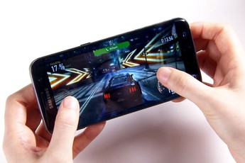 Samsung Galaxy S7 - chơi game nặng dễ dàng, lựa chọn của game thủ