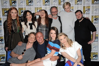 15 bí mật thú vị về dàn diễn viên của series Game of Thrones