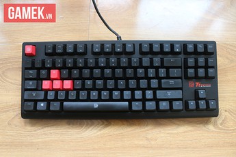 Đánh giá Tt eSports Poseidon ZX - Bàn phím cơ cũ nhưng bền bỉ cho game thủ Việt