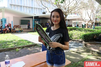 Mê mẩn trước các bóng hồng xinh đẹp tại Overwatch EAST 2016