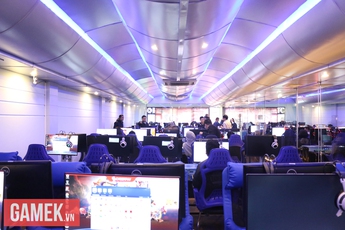 Đến thăm quán game máy bay cực độc tại Hà Nội ngày "cất cánh"