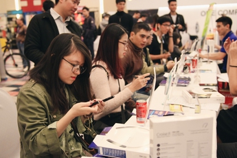 Dạo một vòng PAS 2016 - Sự kiện cho người mê tai nghe tại Hà Nội