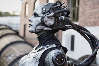 Google đang dồn sức phát triển máy tính chơi StarCraft II đánh bại loài người