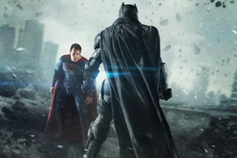 Batman đối mặt trực tiếp với Superman trong trailer mới