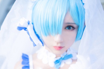 Cosplay cô nàng Rem tuyệt đẹp trong Re:Zero - Càng ngắm càng mê