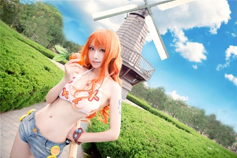Cùng ngắm bộ ảnh cosplay tuyệt đẹp về cô nàng Nami trong One Piece