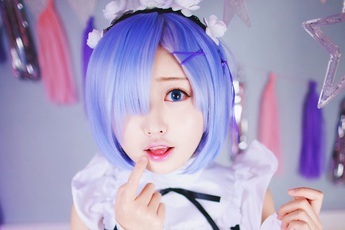 Cosplay hầu gái cực dễ thương trong Anime hot Re:Zero