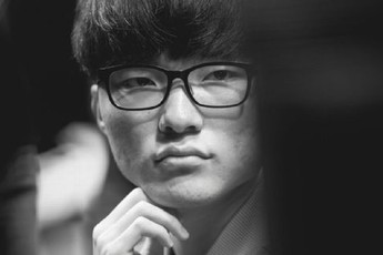 Faker - Vị thần trên con đường tới đỉnh Olympus